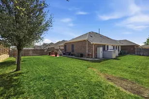 1628 Suncatcher Way, Fort Worth, TX 76052 - Photo 33