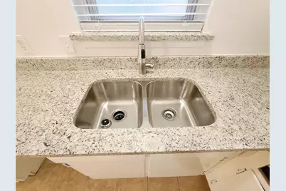 1830 Viewcrest Drive, Dallas, TX 75228 - Photo 7