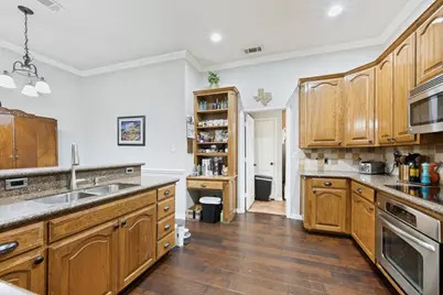 5009 Pointclear Court, Arlington, TX 76017 - Photo 9