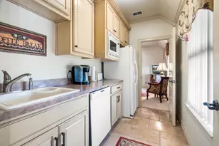 725 Locust Dr, Oak Leaf, TX 75154 - Photo 25