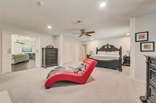 805 Crowley Rd, Arlington, TX 76012 - Photo 17