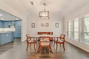 805 Crowley Rd, Arlington, TX 76012 - Photo 7