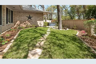 805 Crowley Road, Arlington, TX 76012 - Photo 27
