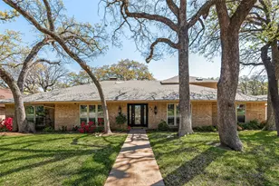 805 Crowley Rd, Arlington, TX 76012 - Photo 1