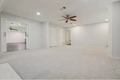 805 Crowley Road, Arlington, TX 76012 - Photo 15
