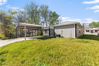 805 S 4th Street, Bonham, TX 75418 - Photo 29