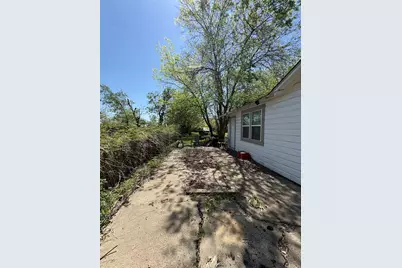 2564 High Crest Avenue, Fort Worth, TX 76111 - Photo 7