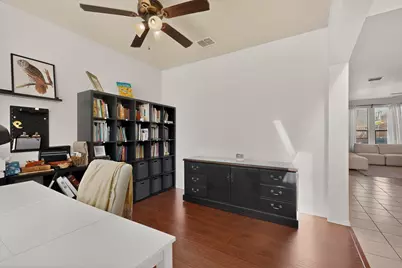 1321 Illinois Avenue, Lancaster, TX 75134 - Photo 7