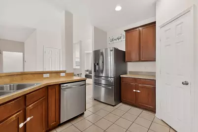 1321 Illinois Avenue, Lancaster, TX 75134 - Photo 13