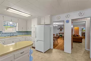 1403 W 5th St, Clifton, TX 76634 - Photo 11