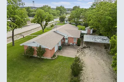 1403 W 5th Street, Clifton, TX 76634 - Photo 21