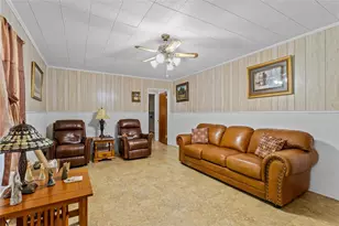 1403 W 5th St, Clifton, TX 76634 - Photo 7