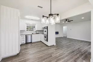 2804 Bent Tree Ln, Arlington, TX 76016 - Photo 13