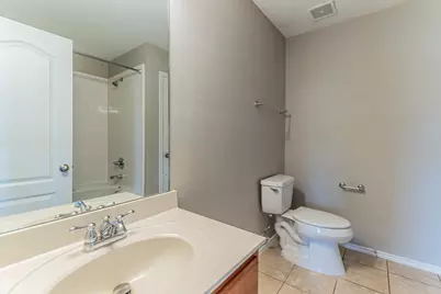 115 Matamoros Street, Grand Prairie, TX 75051 - Photo 17