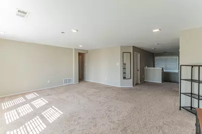 115 Matamoros Street, Grand Prairie, TX 75051 - Photo 27