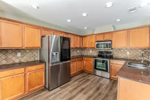 115 Matamoros St, Grand Prairie, TX 75051 - Photo 11