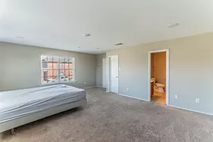 115 Matamoros St, Grand Prairie, TX 75051 - Photo 15