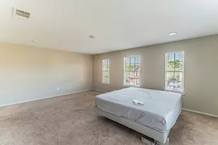 115 Matamoros St, Grand Prairie, TX 75051 - Photo 13