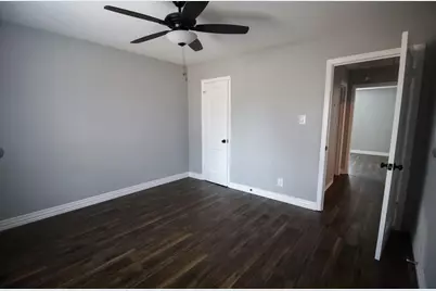 2733 Livingston Avenue, Fort Worth, TX 76110 - Photo 7