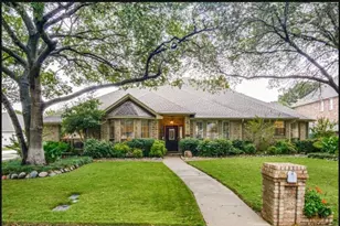 5017 River Bluff Dr, Fort Worth, TX 76132 - Photo 1