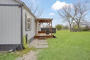 106 Red Bud St, Ravenna, TX 75476 - Photo 27