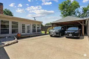 10419 Royalwood Dr, Dallas, TX 75238 - Photo 33