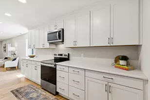 10419 Royalwood Dr, Dallas, TX 75238 - Photo 11