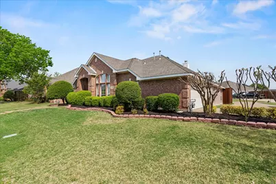 8801 Watersway Drive, Rowlett, TX 75088 - Photo 3