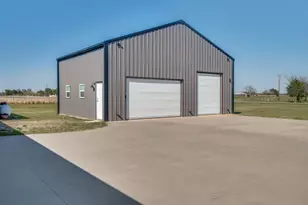 1195 Hog Town Rd, Collinsville, TX 76233 - Photo 29