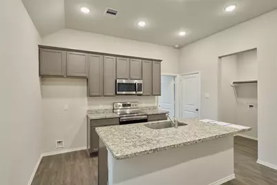 9992 Calendar Street, Willis, TX 77318 - Photo 5