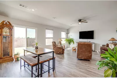 126 Cooper Drive, Cleburne, TX 76031 - Photo 9