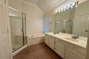 4233 Creekstone Dr, Plano, TX 75093 - Photo 11