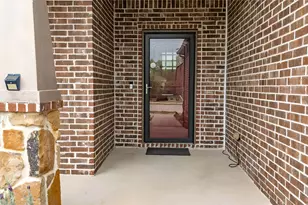 1009 Cheyenne Dr, Aubrey, TX 76227 - Photo 3