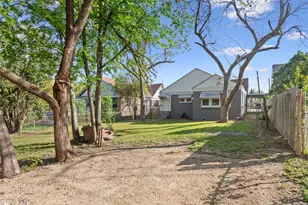 1624 N 17th St, Waco, TX 76707 - Photo 31