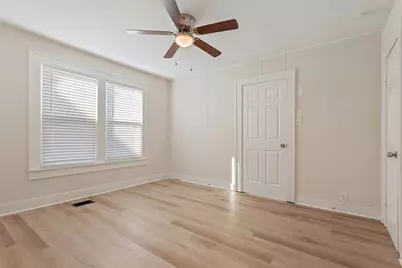 1624 N 17th Street, Waco, TX 76707 - Photo 19