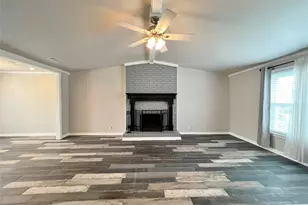 1617 Edgehill Rd, Benbrook, TX 76126 - Photo 3