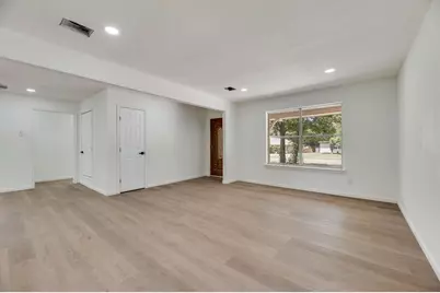 13312 Roaring Springs Lane, Dallas, TX 75240 - Photo 5