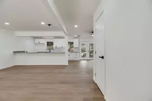 13312 Roaring Springs Ln, Dallas, TX 75240 - Photo 7