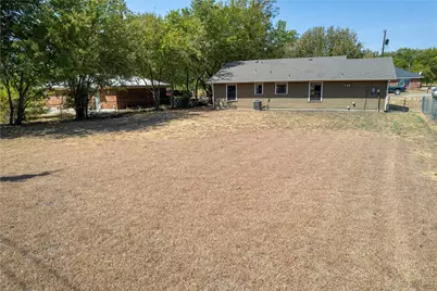 222 Oak Court, Rhome, TX 76078 - Photo 19