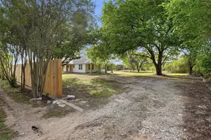 4417 Co Rd 411, Glen Rose, TX 76043 - Photo 23