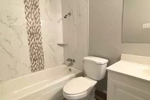 702 Pinehill Ln, Grand Prairie, TX 75052 - Photo 13