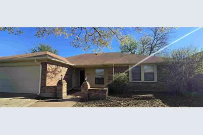 934 Robinwood Drive, Arlington, TX 76017 - Photo 1