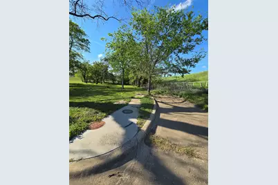 823 Millard Street, Dallas, TX 75203 - Photo 1