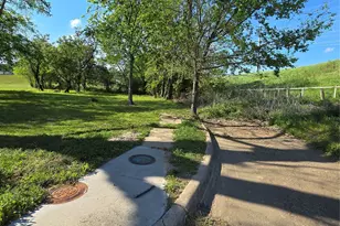 823 Millard St, Dallas, TX 75203 - Photo 1