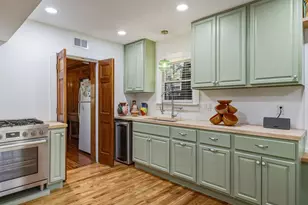 311 Circle Dr, Dallas, TX 75224 - Photo 13