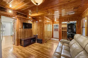 311 Circle Dr, Dallas, TX 75224 - Photo 17