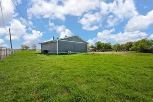 5808 Martin Creek Dr, Joshua, TX 76058 - Photo 23