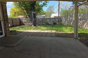 272 Palomino Dr, Saginaw, TX 76179 - Photo 17