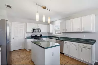 1026 Meadowbend Drive, Cedar Hill, TX 75104 - Photo 13