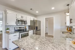 615 Rosewood Pl, Joshua, TX 76058 - Photo 11